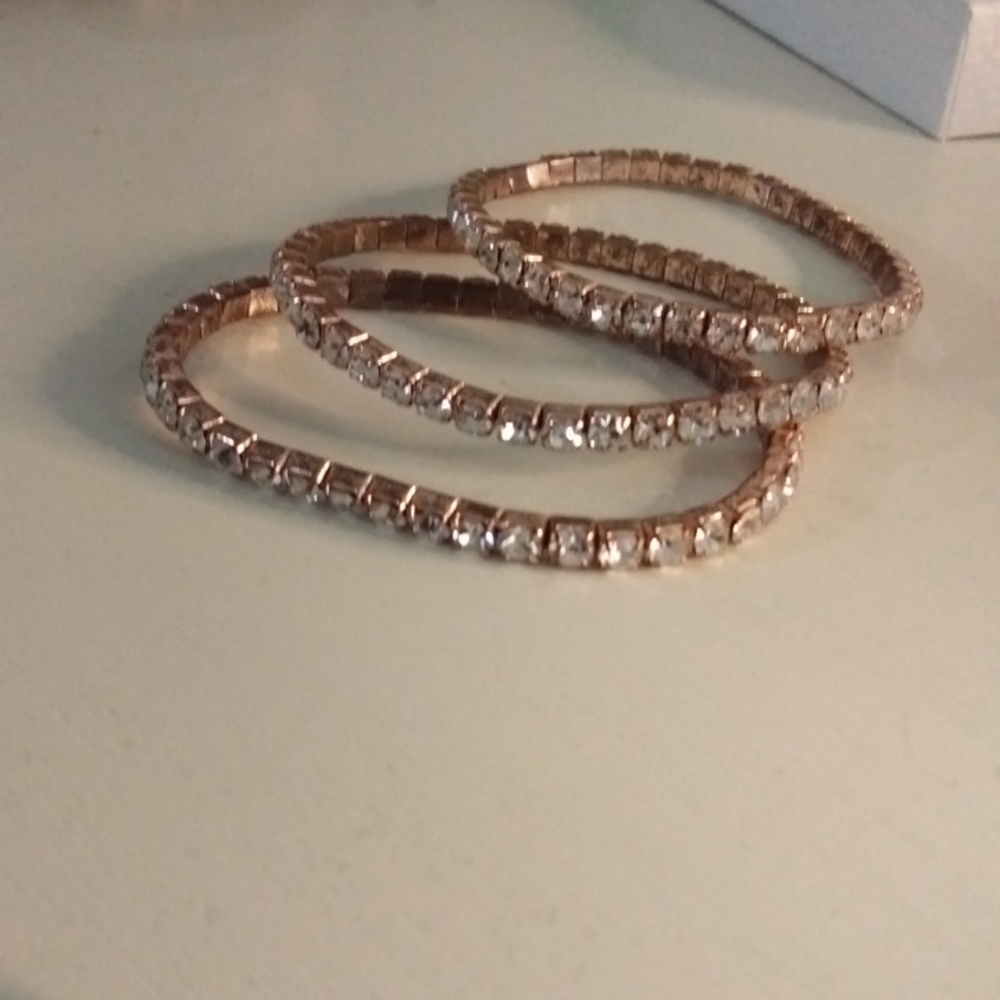 Ladies costume bracelets(3)